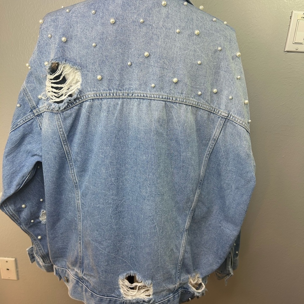 Free People Sunday Funday Pearl Studded Denim Jacket Womens Size M Distressed - Picture 3 of 11